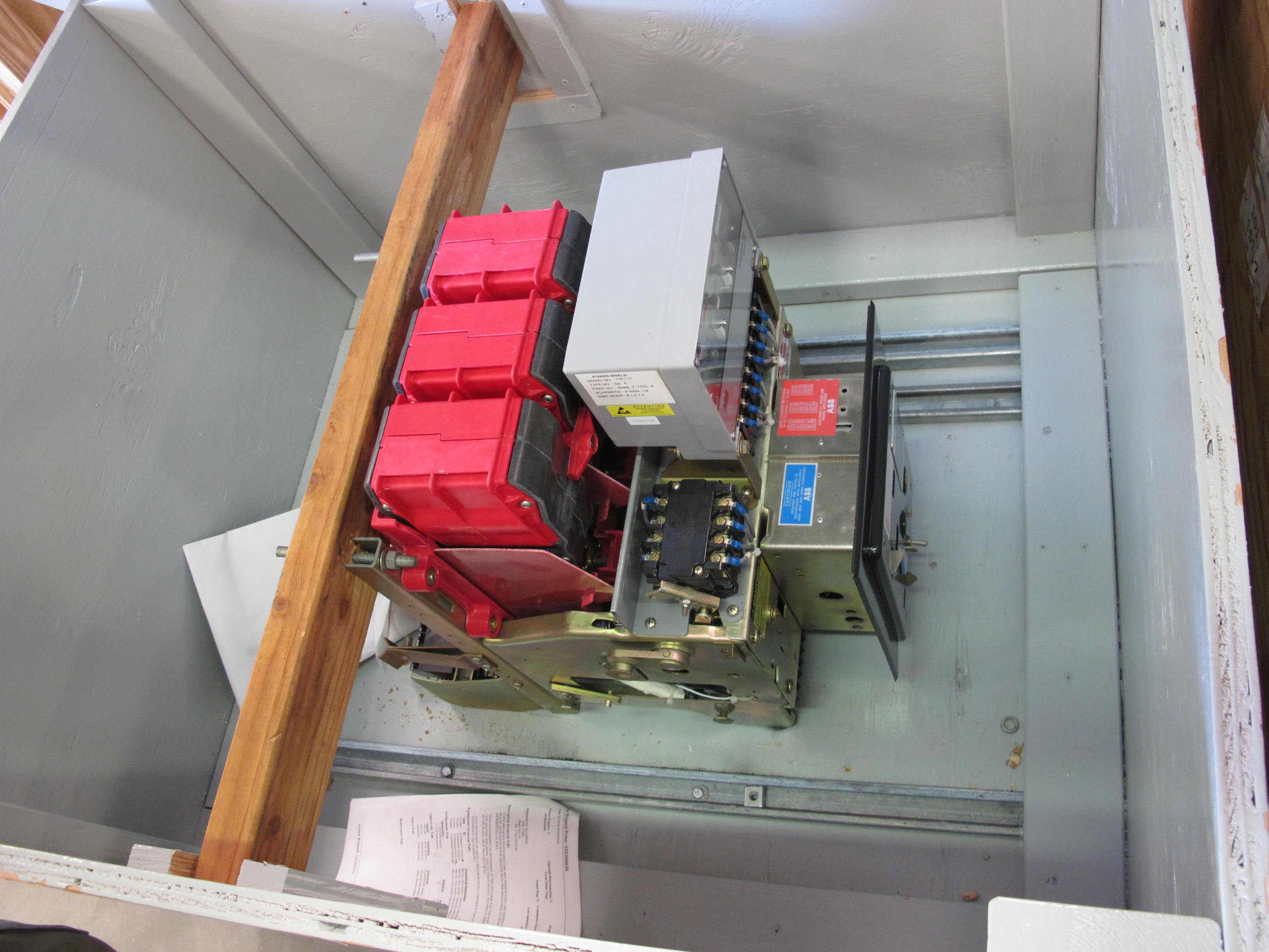 BREAKER, CIRCUIT TYPE, K600S KIND, 250-600 AMP RATING, 3 POLE. WITH SOLID STATE TRIP DEVICE SS4, LT/ST, PART NUMBER 609902T501. . COMPLETE PART NUMBER C1525-7773-142-97(00)(01)(18)(40) . PART # C1525-7773-142-97 (W-44) LOADING & HANDLING FEE $15-